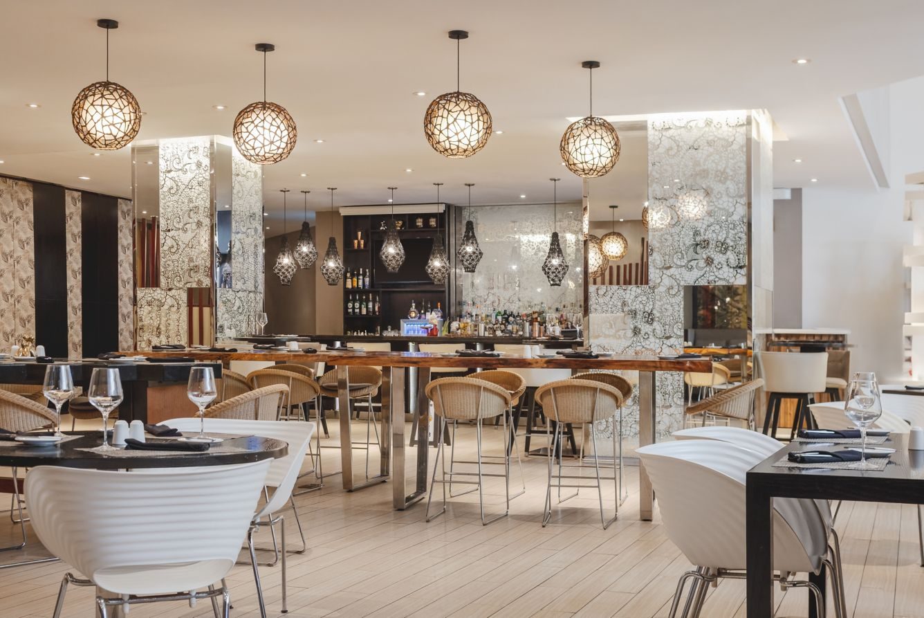 Restaurante y bar del hotel