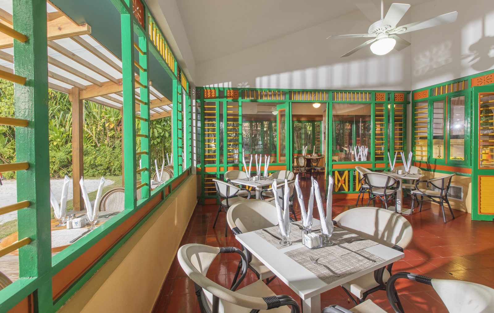 Comedor interior del hotel